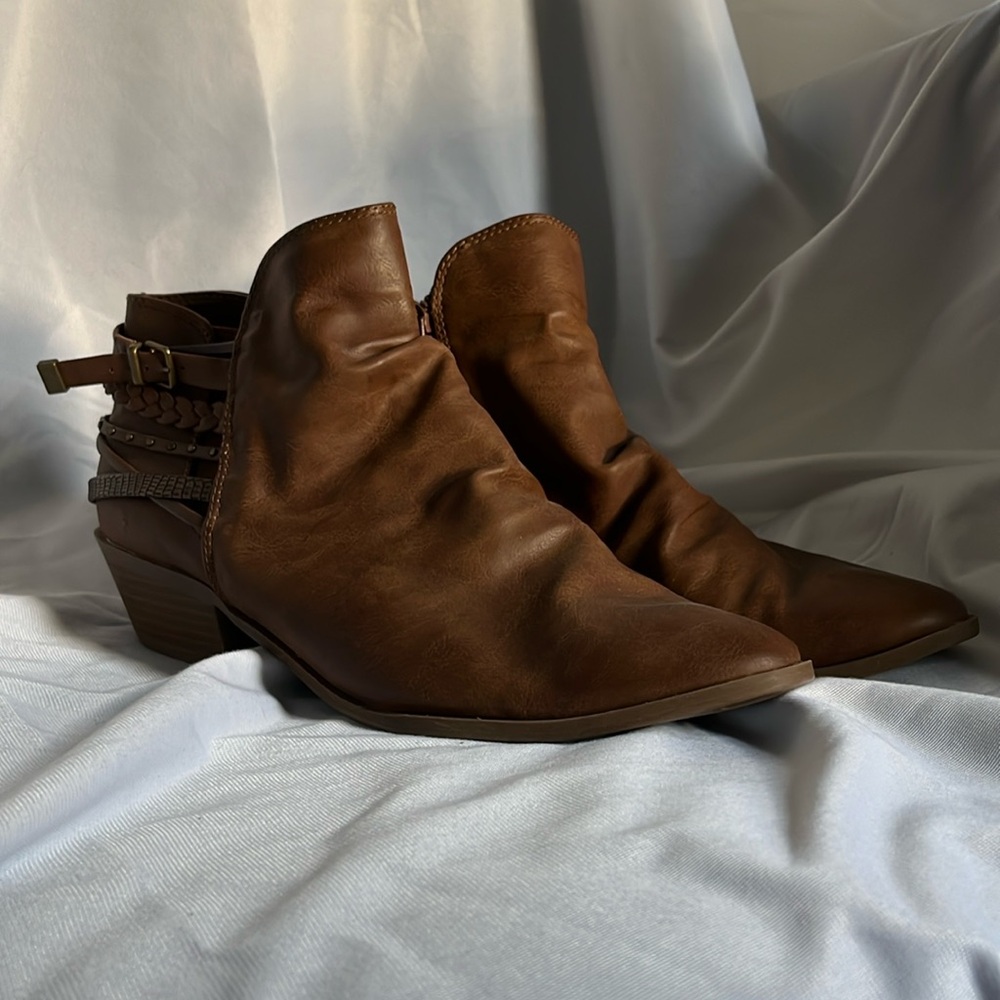 Time & Tru Brown Ankle Boots